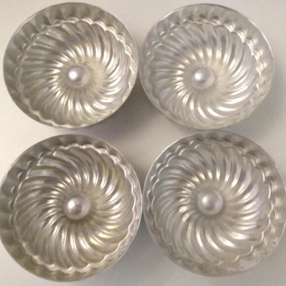 14 Mini Metal Baking Molds Jello Cake Dessert Crafts Bundt - Star - Fluted - Picture 4 of 15